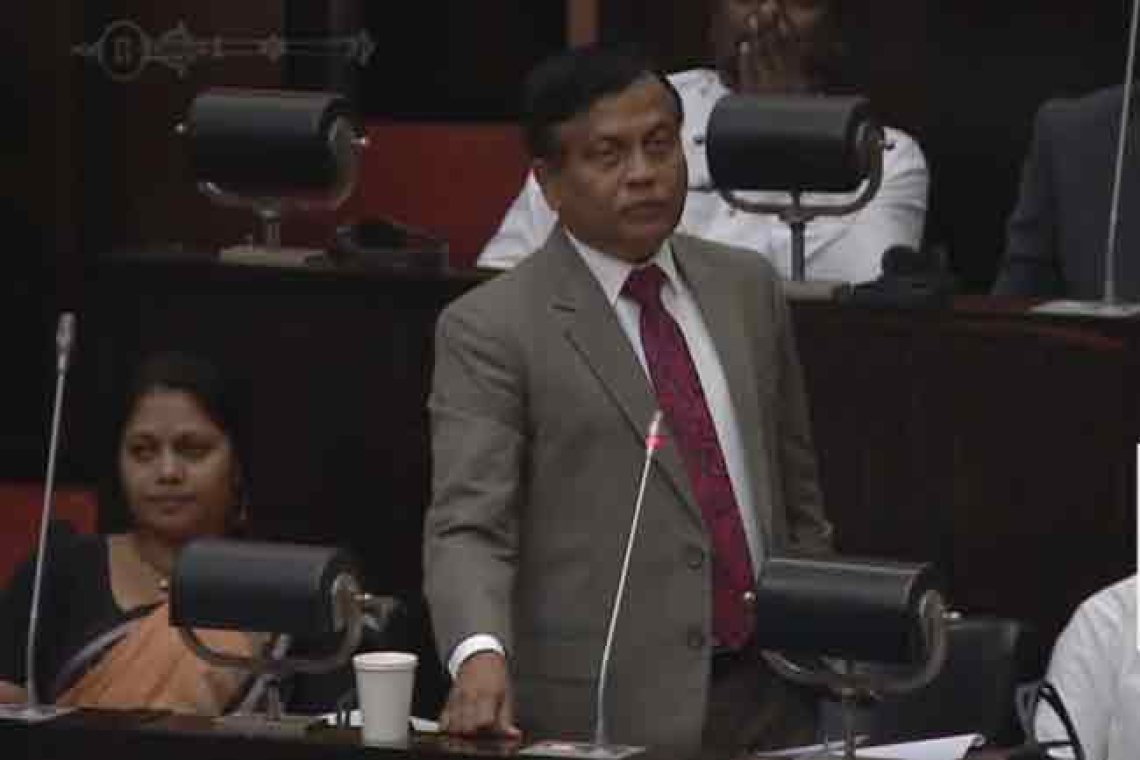 අපි අකමැති තත්ත්වයක් ඇතුළේ වුණත් යම් යුදමය තත්ත්වයකට රට වැටිලා - සුනිල් වටගල